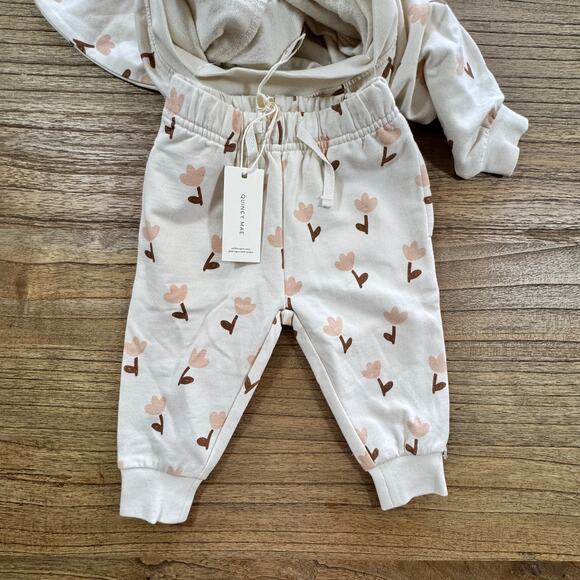 Quincy Mae Tulip Ruffle Fleece Set - Size 3-6m - Picture 5 of 5